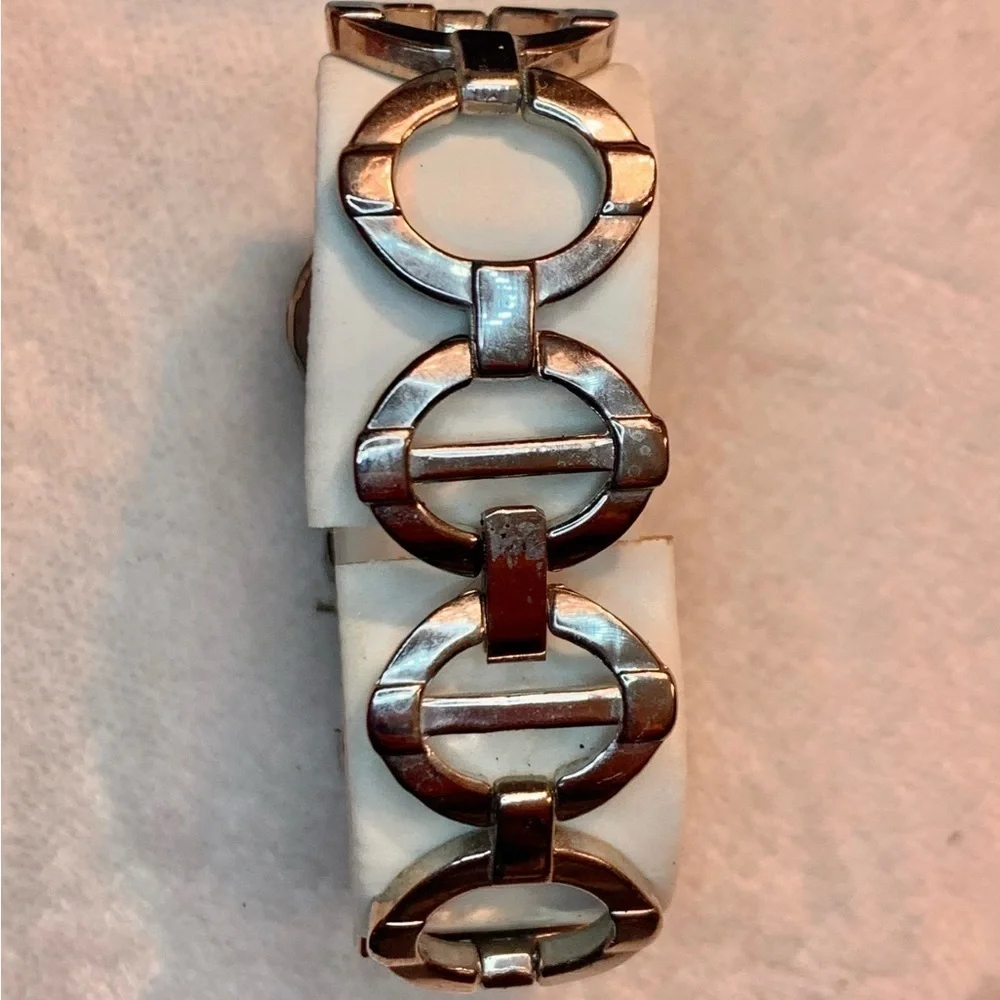 Pedre Vintage Watch Silver-tone Link Design Stainless Steel Back Classic! NEW